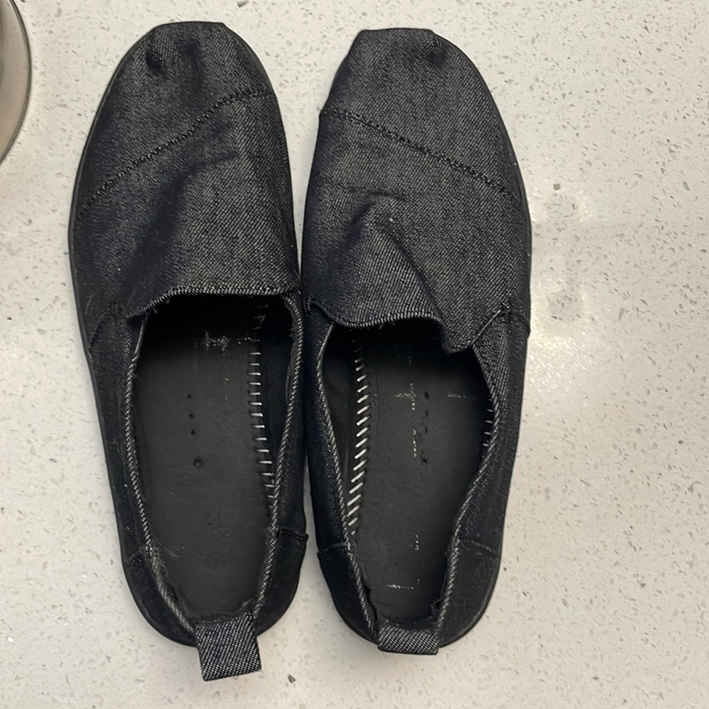 Toms shoes mens black size 8